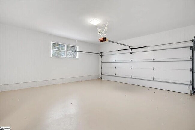 Building Photo - 300 Woodlake Rd