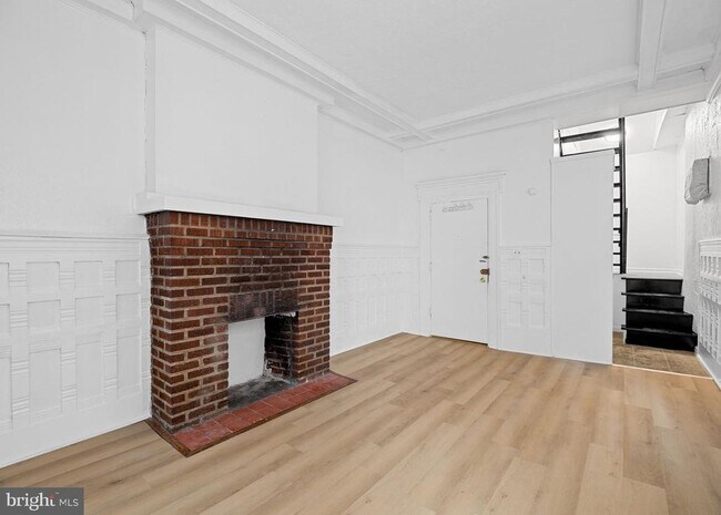 Building Photo - 1225 Spruce St