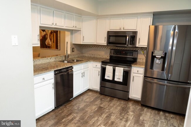 Building Photo - 6658 Seagull Ct