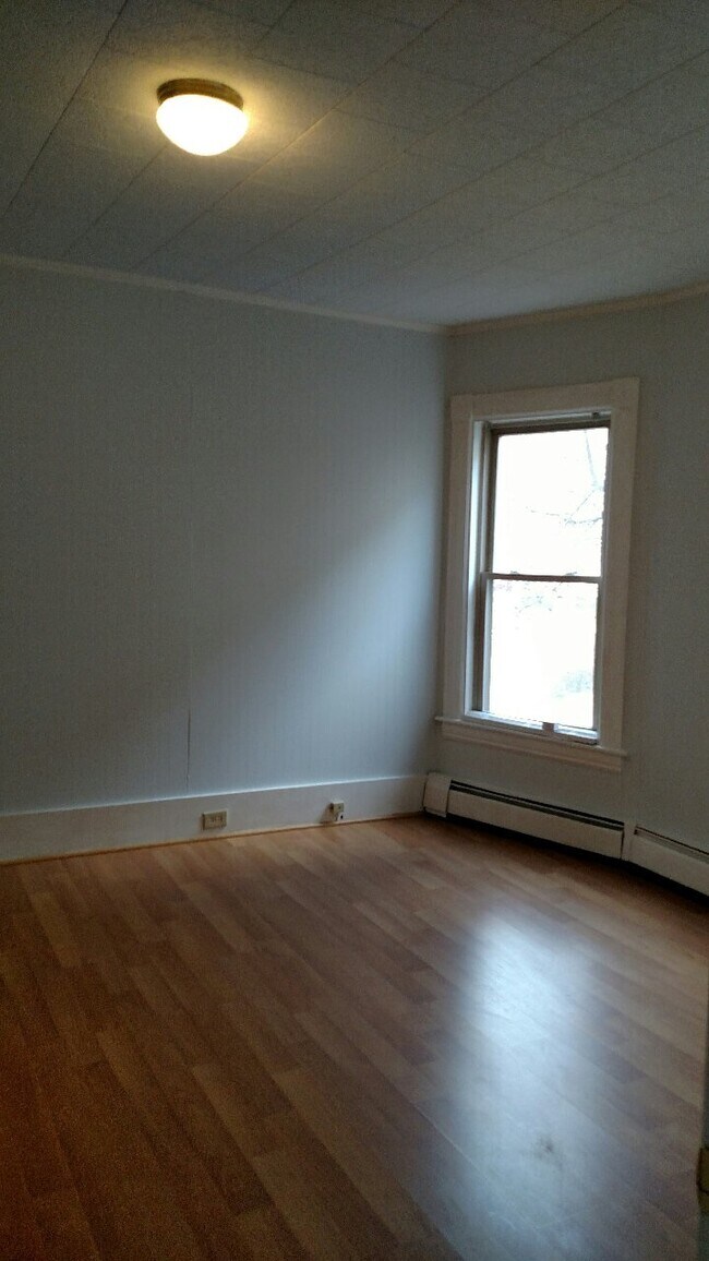 Building Photo - 599 Beech St