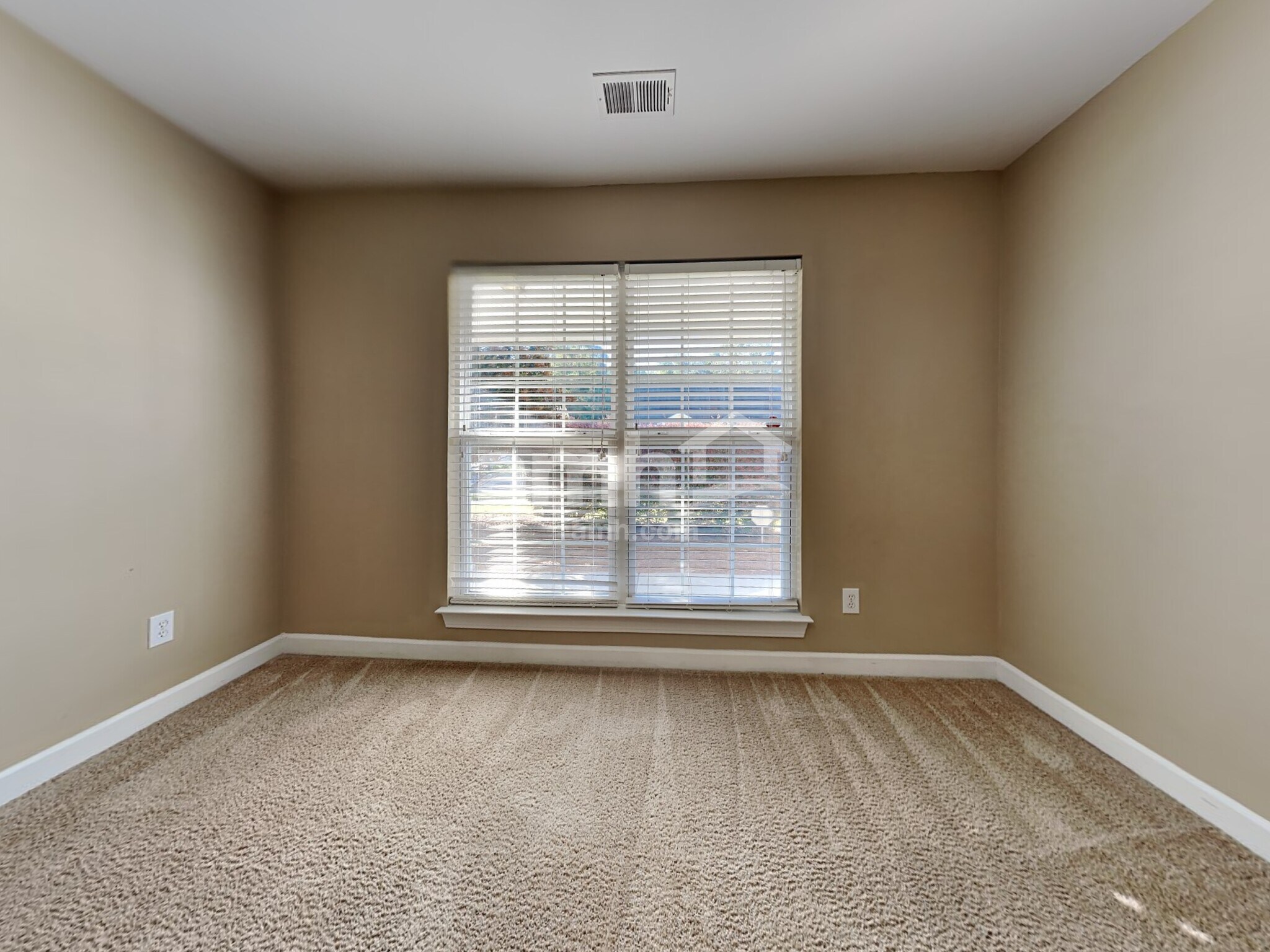 Building Photo - 222 Garden Grove Dr