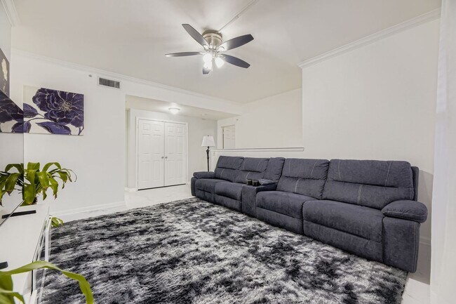 Building Photo - 7473 S Quail Cir