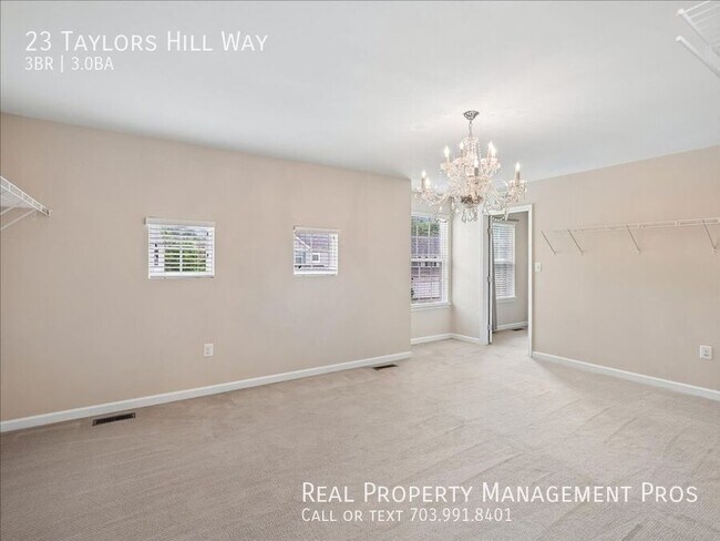 Building Photo - 23 Taylors Hl Wy