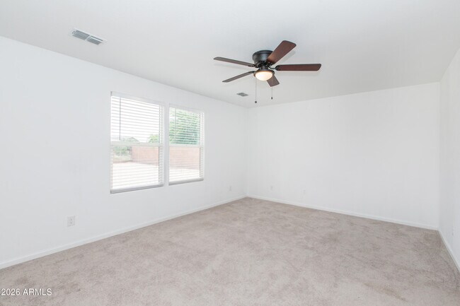 Building Photo - 1441 E Tuscany St