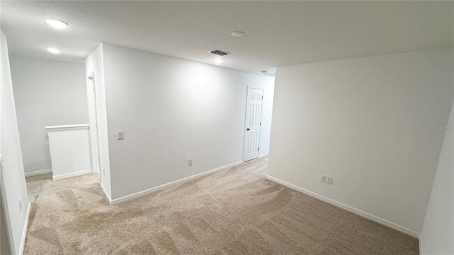 Building Photo - 2327 Garden Belle Dr