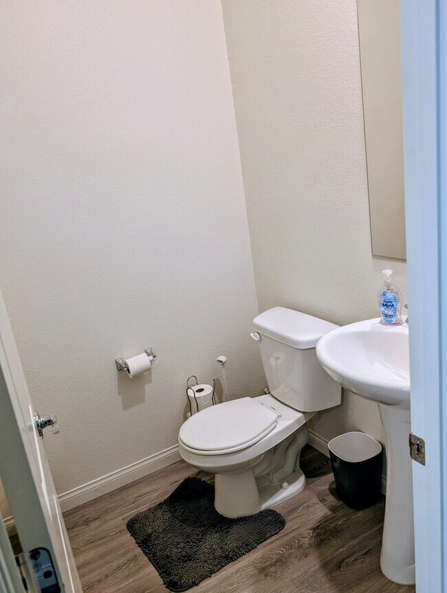 Building Photo - 9926 S Ullom Dr