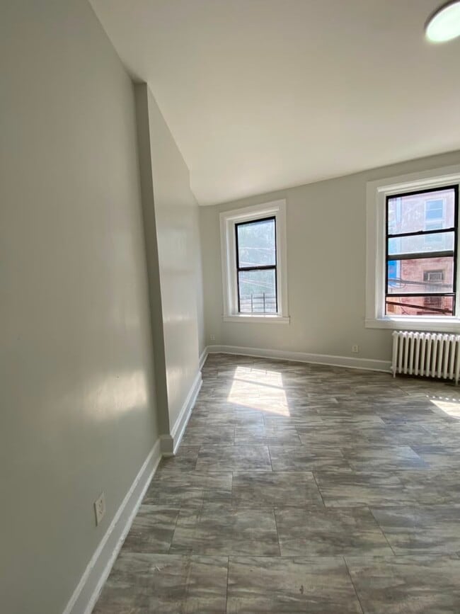 Building Photo - 73 N Broadway-2S