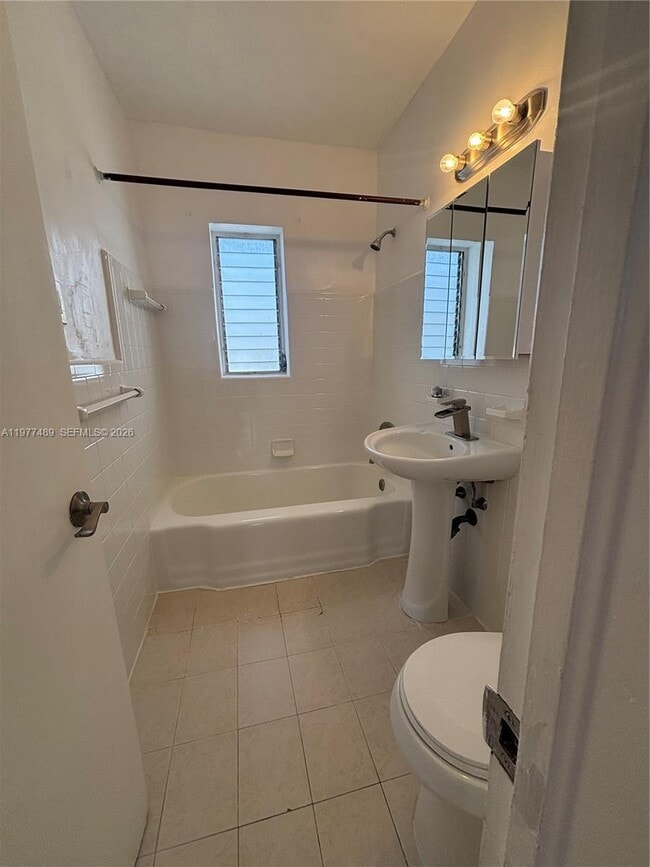 Building Photo - 42 Majorca Ave