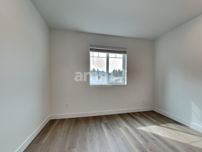 Building Photo - 7713 Brenden St SW