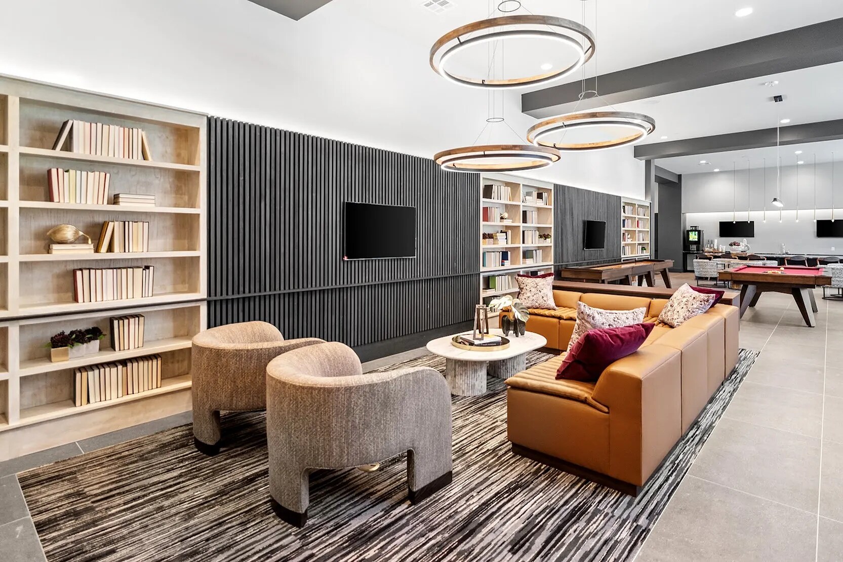 Building Photo - 1345 E 15th St