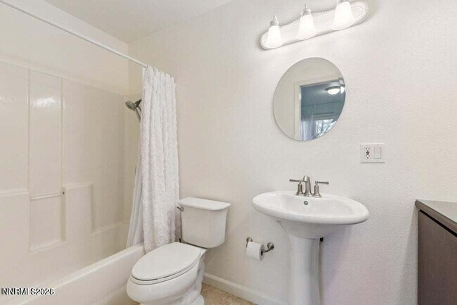 Building Photo - 709 Caughlin Glen