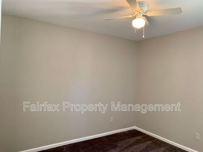 Building Photo - 1807 Fidelity Dr