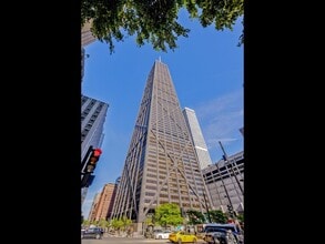 Building Photo - 175 E Delaware Pl