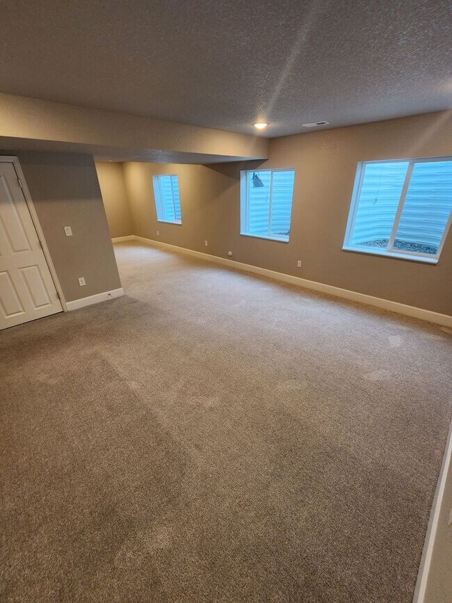 Building Photo - Beautiful Home in Meridian Ranch