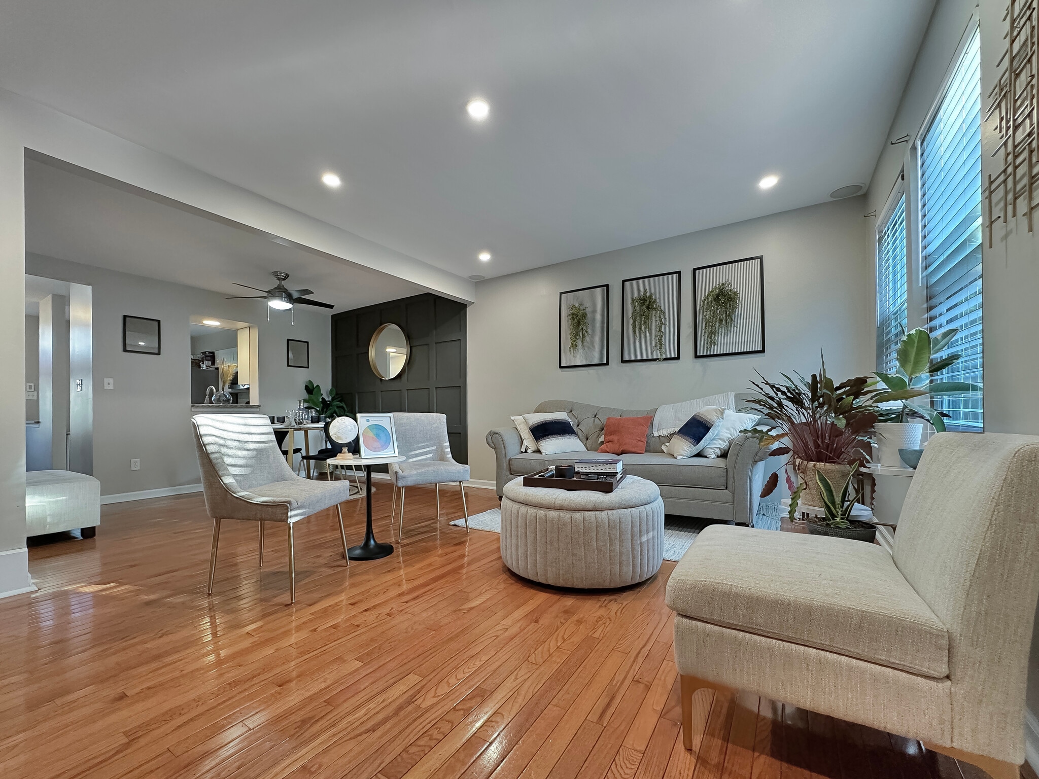 Building Photo - 928 S Paca St