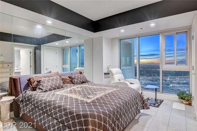 Bedroom 1 - 2700 Las Vegas Blvd S
