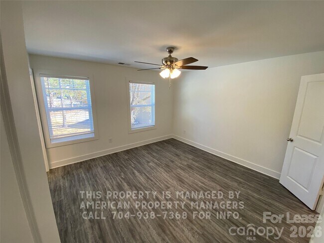 Building Photo - 660 Faith Dr SW