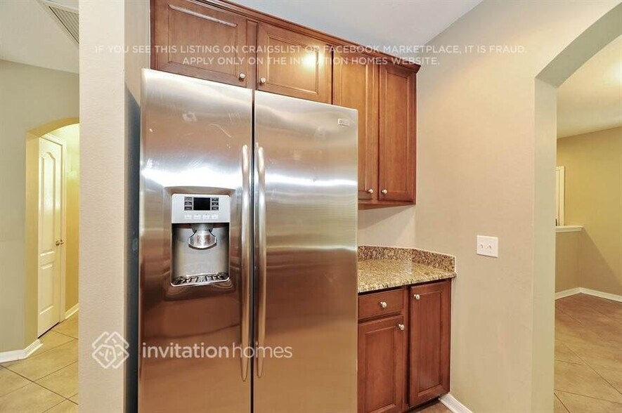 Building Photo - 5949 Beaconpark St