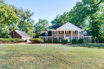 Building Photo - 1000 Chancery Ln