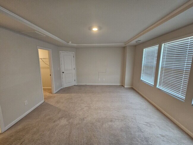 Building Photo - 6529 Mezzo Ln