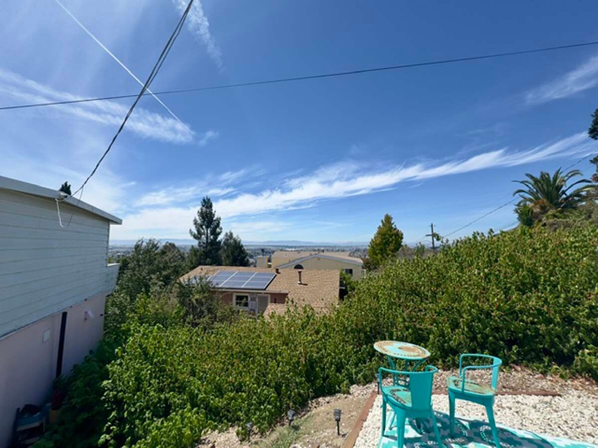 Building Photo - 6559 Simson St