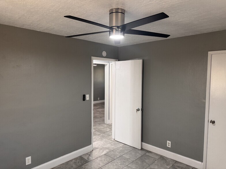 2nd Bedroom - 128 NW 13th Avenue