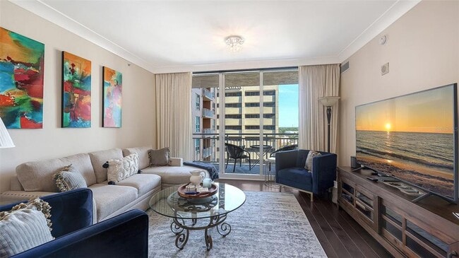 Building Photo - 1350 Main St