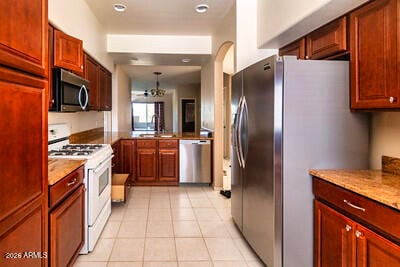 Building Photo - 7401 W Arrowhead Clubhouse Dr
