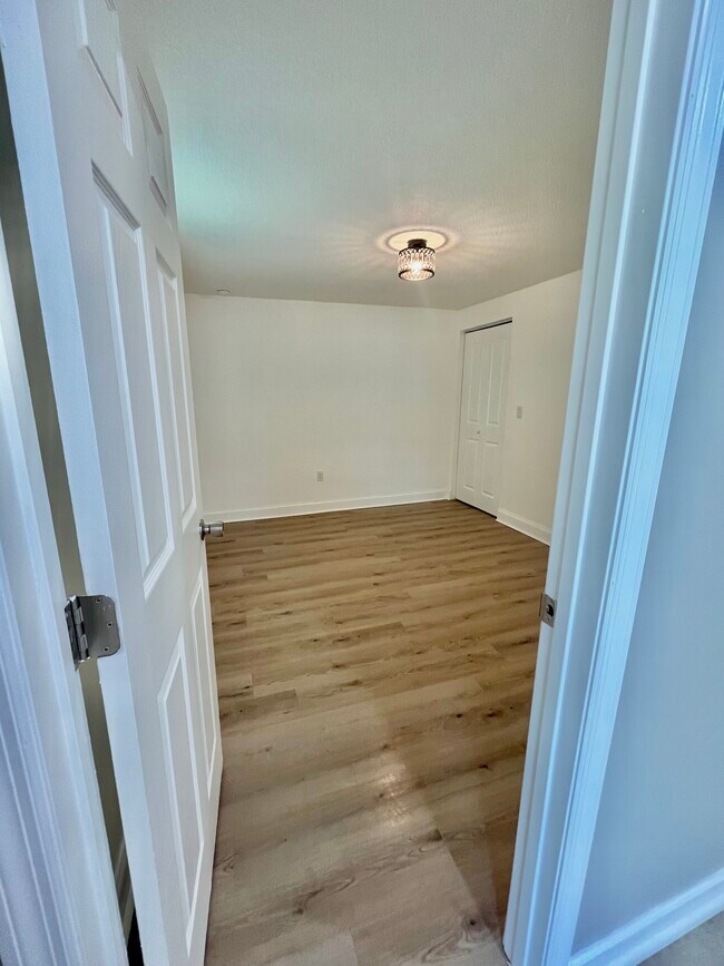 Building Photo - 4243 Deltona Blvd