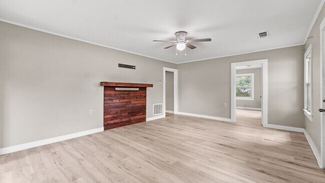 Building Photo - ? FOR RENT | New Boston, TX
