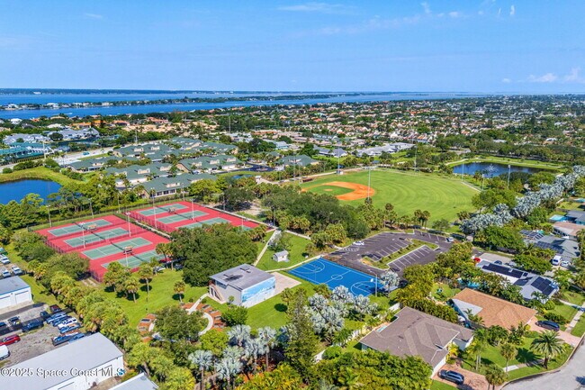 Building Photo - 1125 Jimmy Buffett Mem Hwy