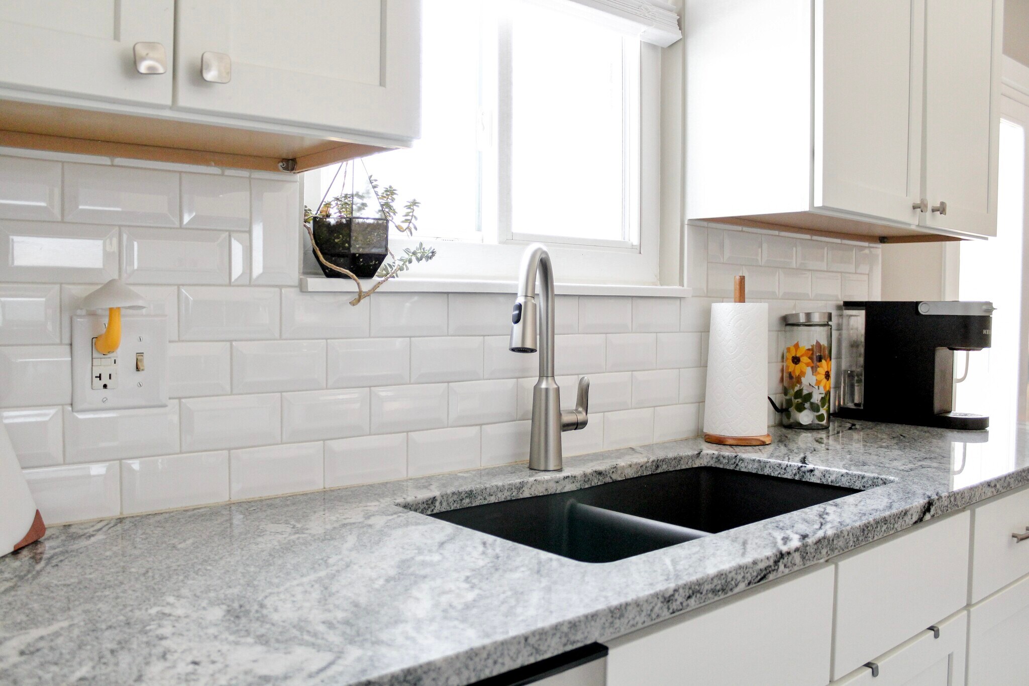 Building Photo - 1987 Palm Dr