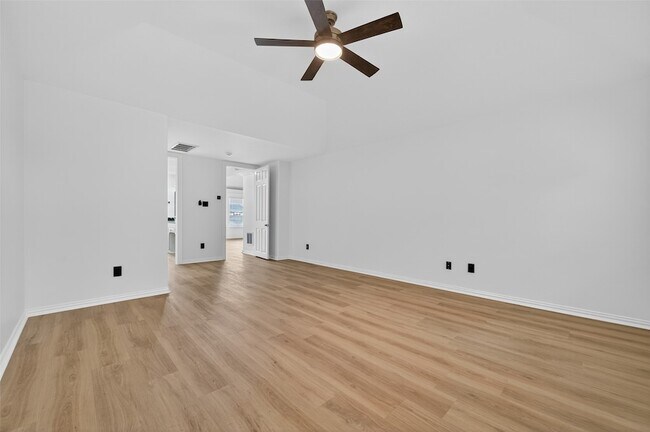 Building Photo - 2019 Bendstone Cir