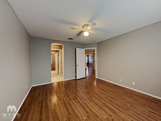 Building Photo - 14514 Tioga Bend
