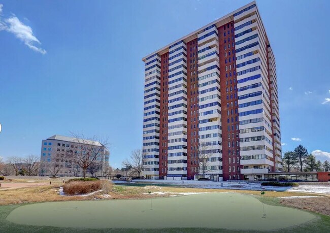 Building - 3131 E Alameda Ave