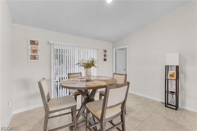 Building Photo - 4109 NE 22nd Ave