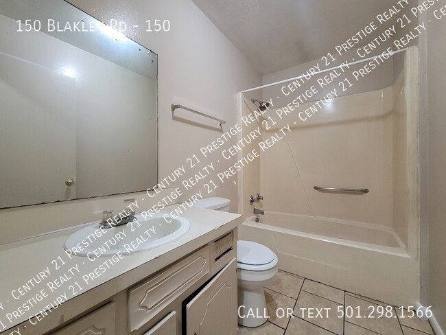 Building Photo - 150 Blakley Rd-150