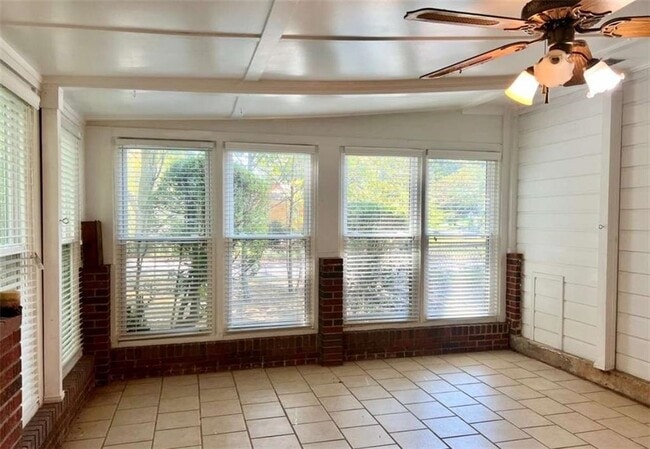 Building Photo - 2560 Wood Valley Dr