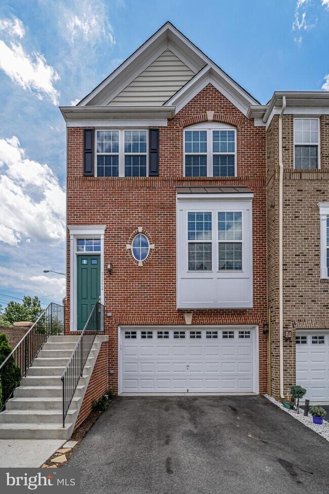 Building Photo - 6262 Summit Point Ct