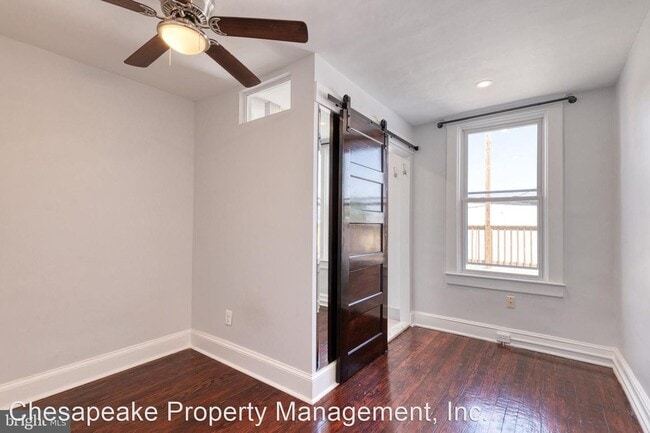 Building Photo - 2 br, 2.5 bath House - 860 W. 33rd Street