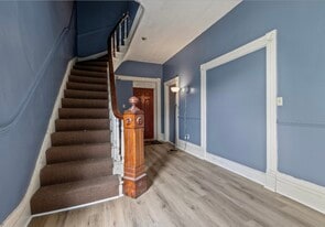 Building Photo - 127 S Highland St