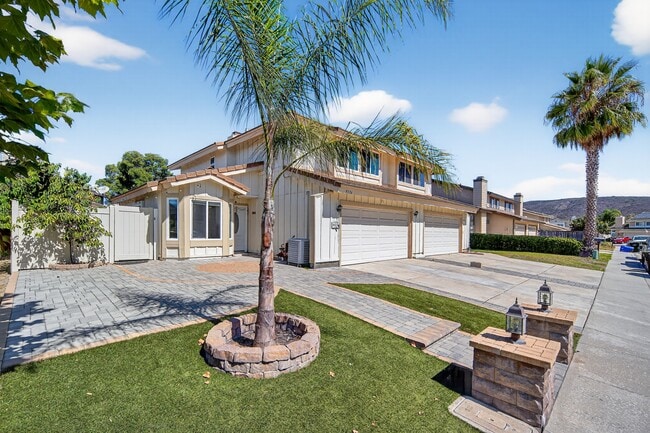 Building Photo - 9536 Bayamon Rd