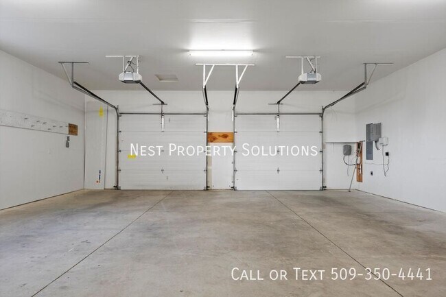Building Photo - 7458 Bouldercrest Rd NE