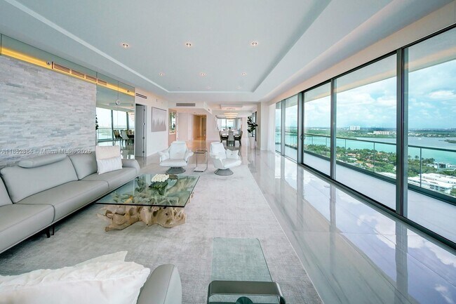 Building Photo - 10203 Collins Ave