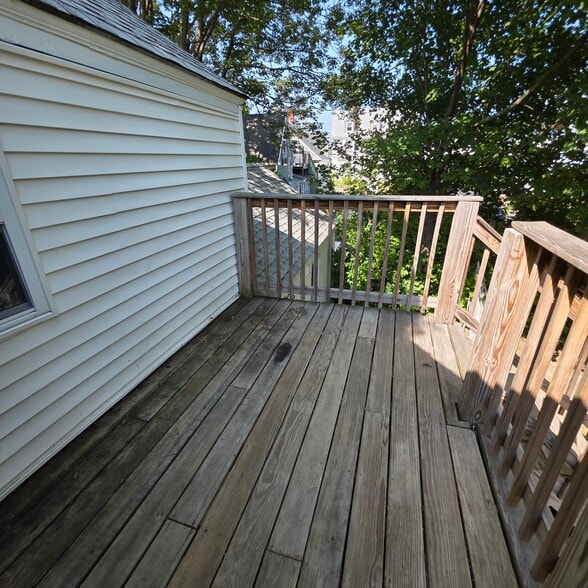 Deck - 97 Pleasant St