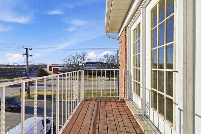 Building Photo - 4180 Williamsburg Ct