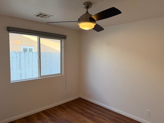 Building Photo - 51905 Avenida Velasco