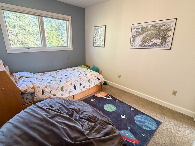 Building Photo - 6841 Crooked Tree Dr