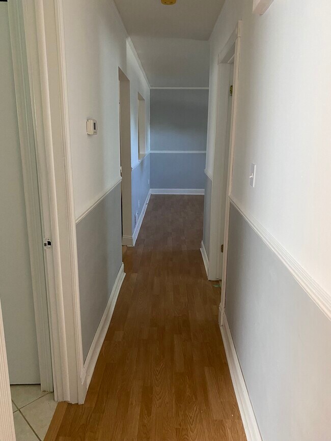 Building Photo - 44144 Saltz Rd