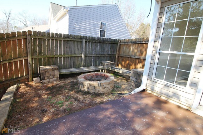 Building Photo - 2694 Chadwick Ln NW